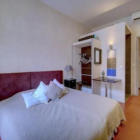 Apartament Superbe 4 Pieces A 200 M Du Palais Cannes